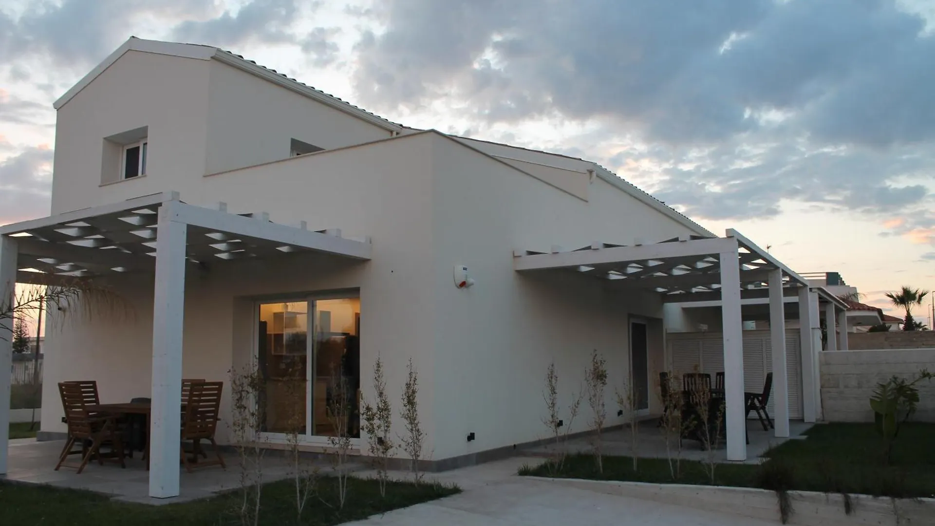 Zannafondo Villas Punta Secca